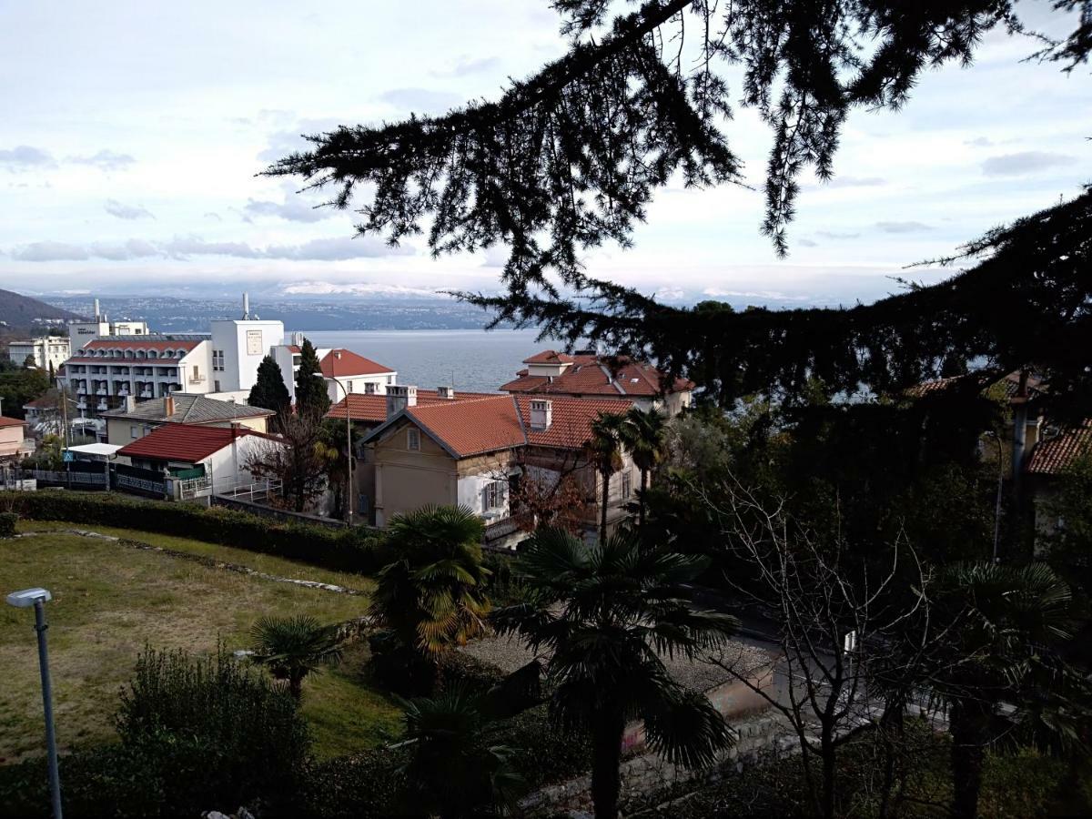 Apartman Lilly Lovran Zewnętrze zdjęcie